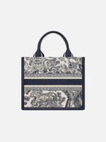 디올 Small Book Tote Bag Toile de Jouy Sauvage White Navy Blue - Image 4